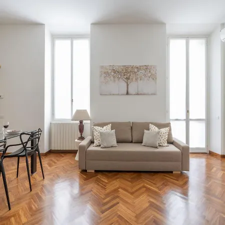 The Rent - Gorgeous Two-bedroom In Porta Nuova District Milão