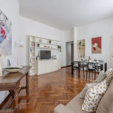 The Rent - Gorgeous Two-bedroom In Porta Nuova District Apartman Milánó